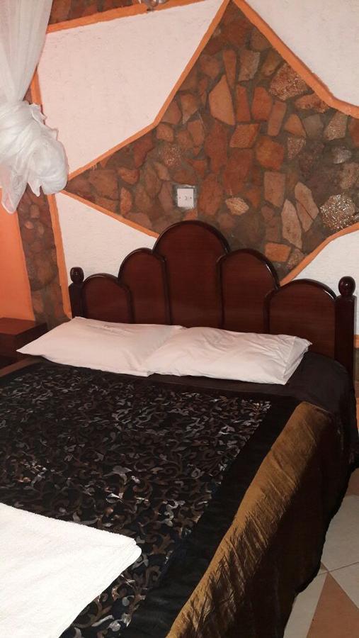 Marlin Guest Resort นาคูรู ภายนอก รูปภาพ